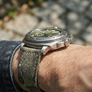 Relógio masculino Poedagar Rovere Militare Acciaio em aço inoxidável, mostrador cinza — detalhe do acabamento
