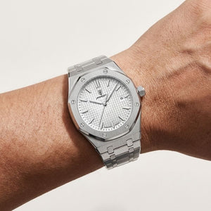 Relógio masculino Poedagar Deluxe Octagon Silver White em aço inoxidável, mostrador branco — detalhe do acabamento