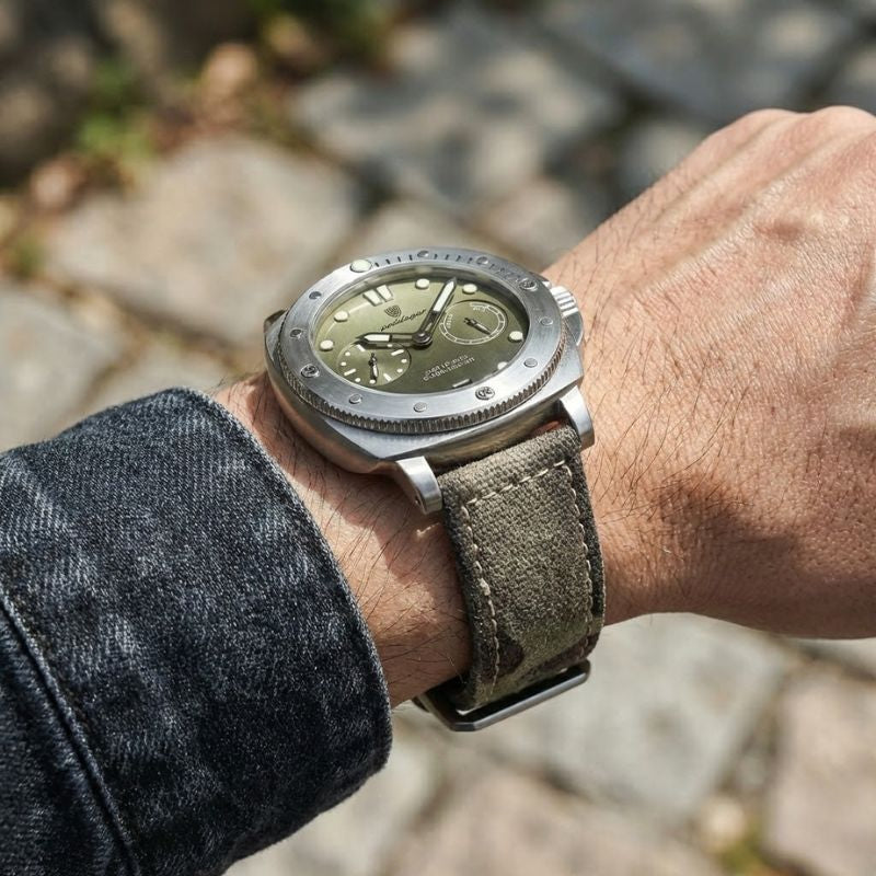 Relógio masculino Poedagar Rovere Militare Acciaio em aço inoxidável, mostrador cinza — outro ângulo